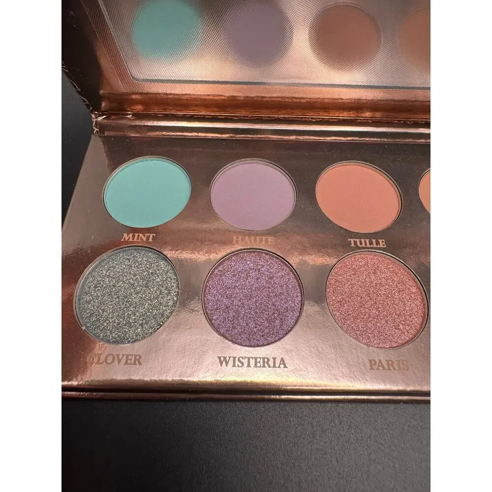 Girlactik The Essential Palette Eyeshadow Makeup Palette Matte & Metallic Shades